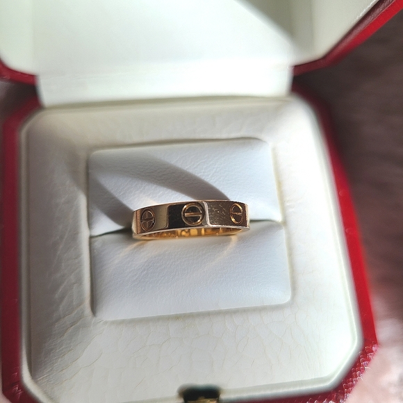 Authentic Cartier Wedding Love Ring - Picture 8 of 9